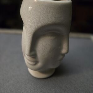 Four Faces Elegant Cream Vase.